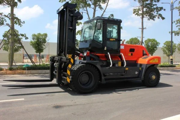Chariot élévateur lourd de 16 tonnes de GNL