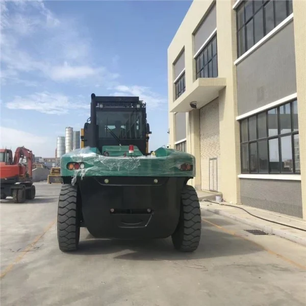 25 Ton Heavy Forklift Truck New Style Green Color